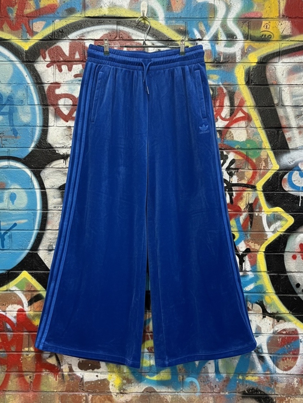 adidas x Jeremy Scott Track Pants
BlueVelour Wide Leg Large